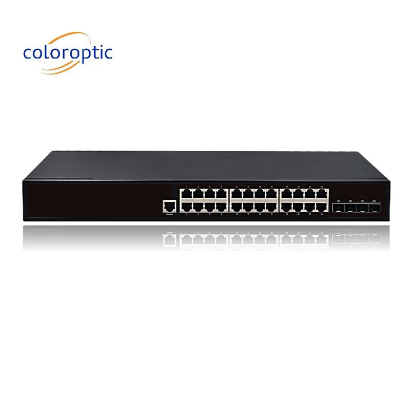 24 poorten Fast Ethernet Poe-schakelaars Plug and Play 10/100/1000M(POE) 4*10GE SFP-poorten